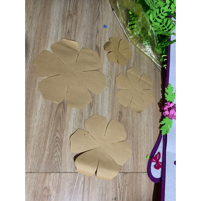 Bông hoa bàng giấy xi măng, kích thươc 10cm,15cm ,18 cm, 20cm về kết lên hoa 3 lớp