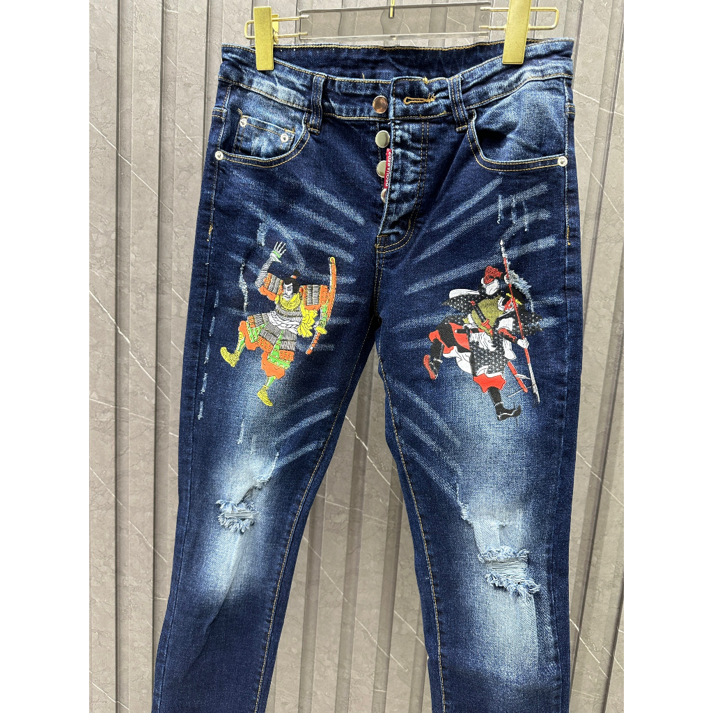 Quần Jeans DSQ Nam Thêu Logo Hình Siêu Chất - Quần DSQ Nam Vẩy Sơn Cao Cấp Hót 2023