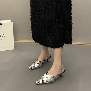 Giày Sandals cao gót mũi vuông đan dây cao 4cm có size 35 đến size 42 cho nàng ngoại cỡ - Toffly Shoes