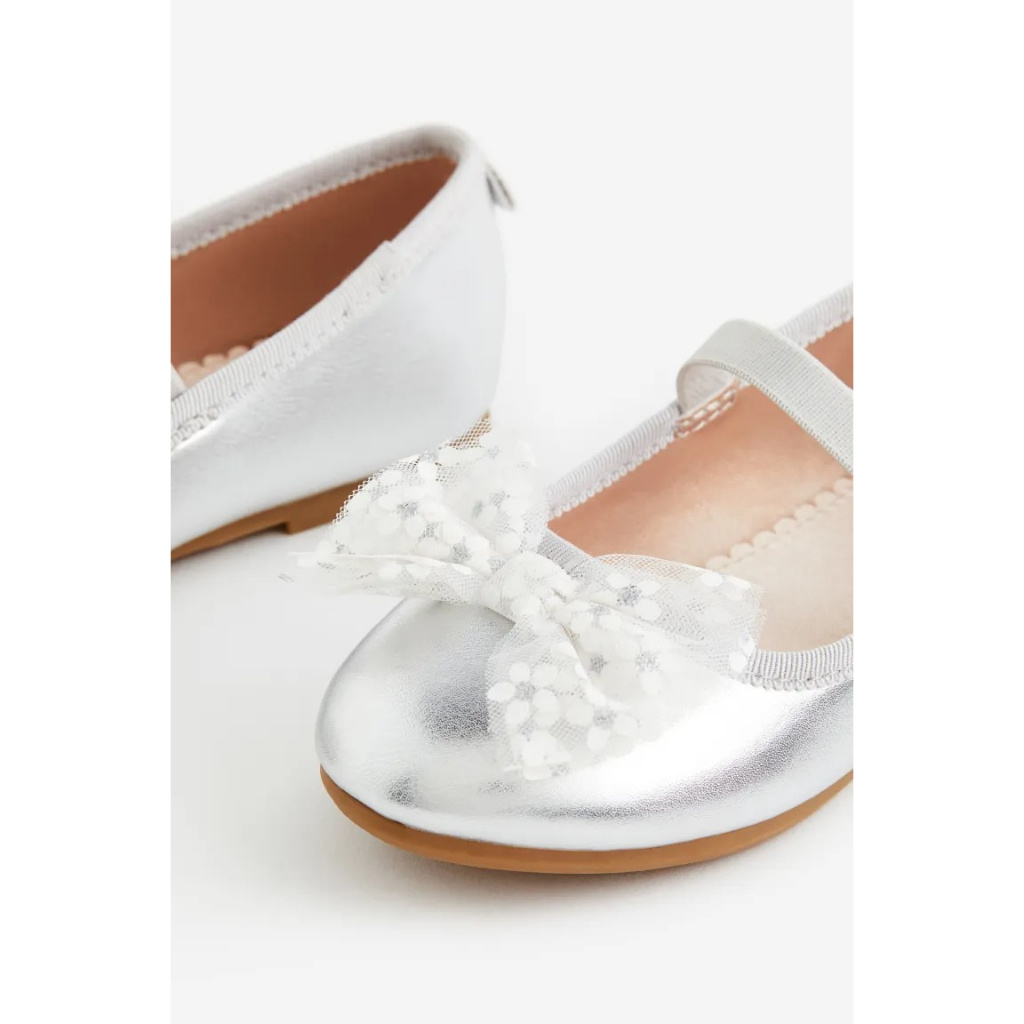 Giày búp bê nơ hoa bạc HM H&M_hàng chính hãng authentic