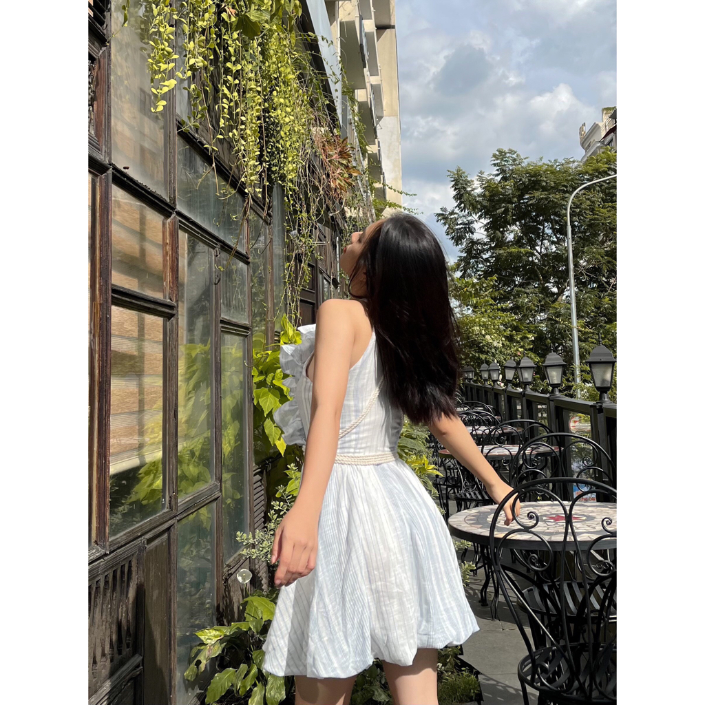 Đầm ngắn dáng bí cộc tay bèo THE COUNTRY Lubov Rope Dress vải linen trắng sọc