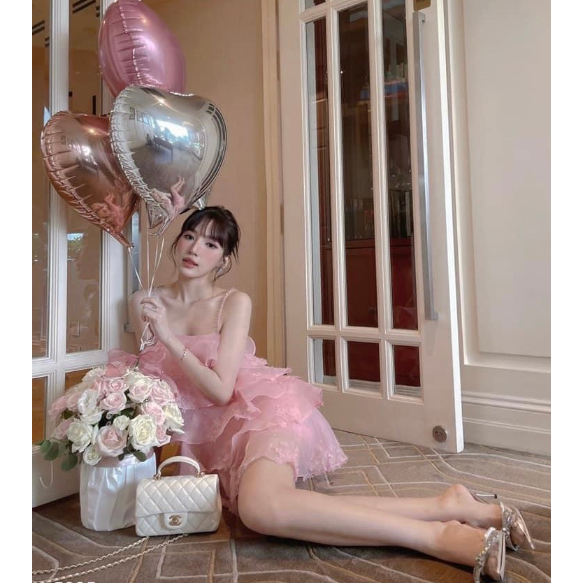 Váy hai dây dáng babydoll tầng đính hoa
