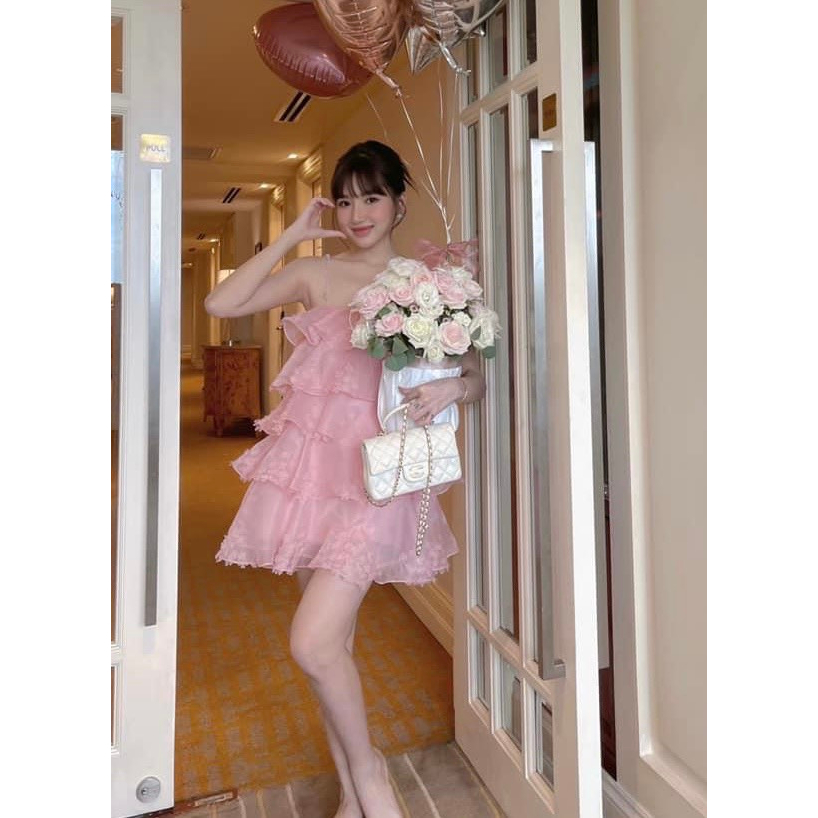 Váy hai dây dáng babydoll tầng đính hoa