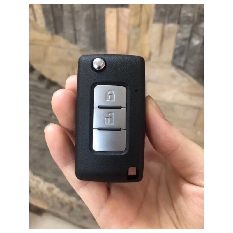 Vỏ chìa khóa xe Mitsubishi Pajero sport, Triton, Attrage, Xpander, Mirage