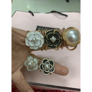 Khoen thắt nơ khăn, vạt áo, cà vạt.