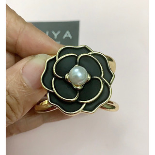 Khoen thắt nơ khăn, vạt áo, cà vạt.