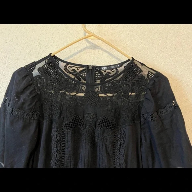 Đầm Zara auth cotton đen phối ren lưới