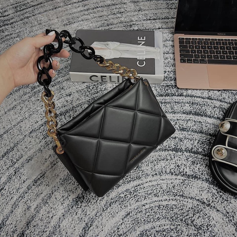 Túi ô trám quai xích nhựa size 22cm