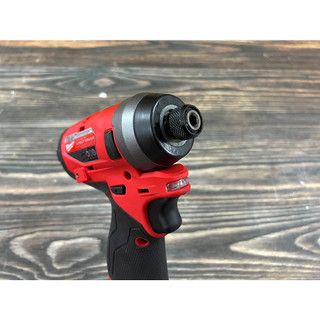 Máy vặn vít Milwaukee M12 FID-0C (chưa pin sạc)