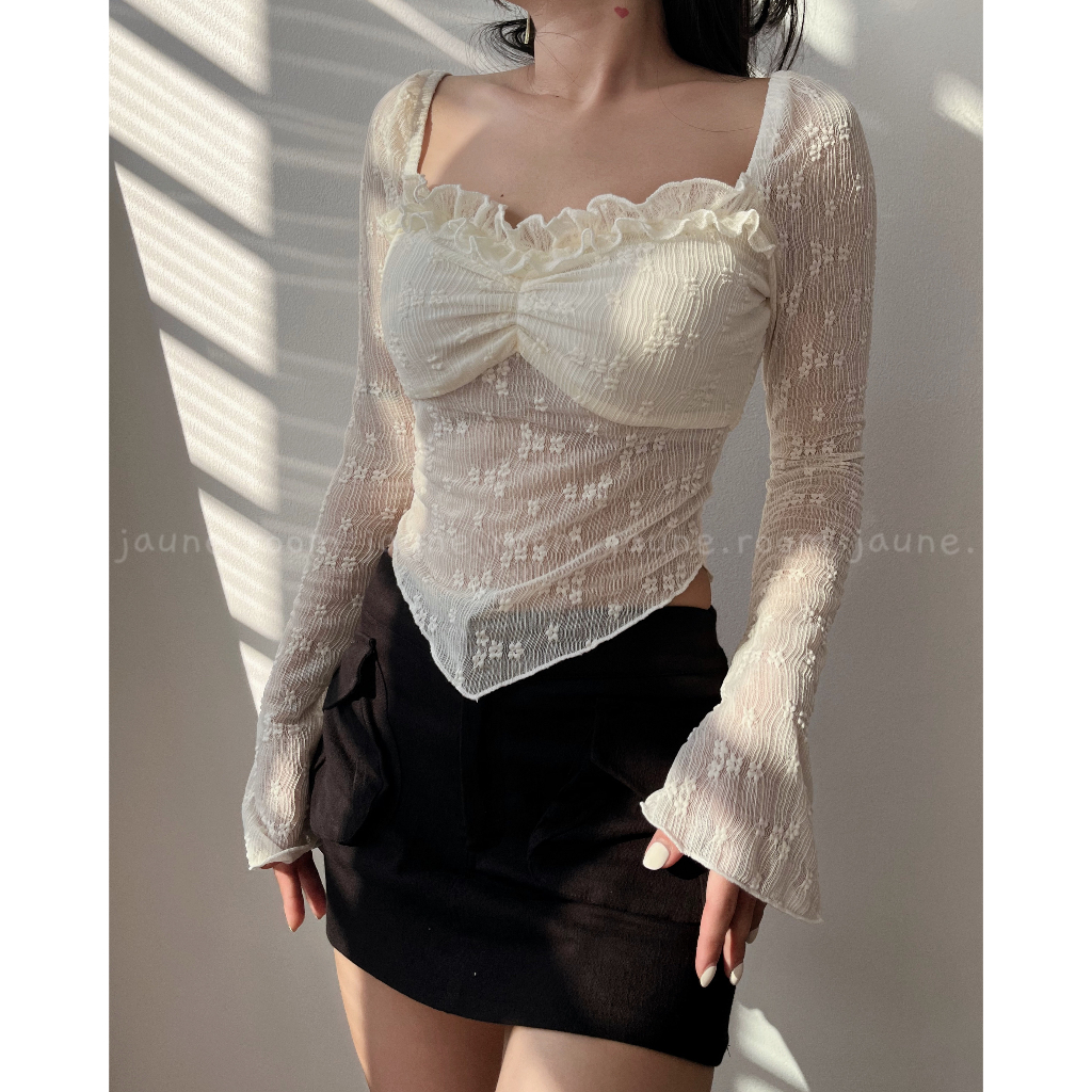 Áo croptop vạt nhọn JAUNE tay dài loe, tôn dáng- LAYLA TOP