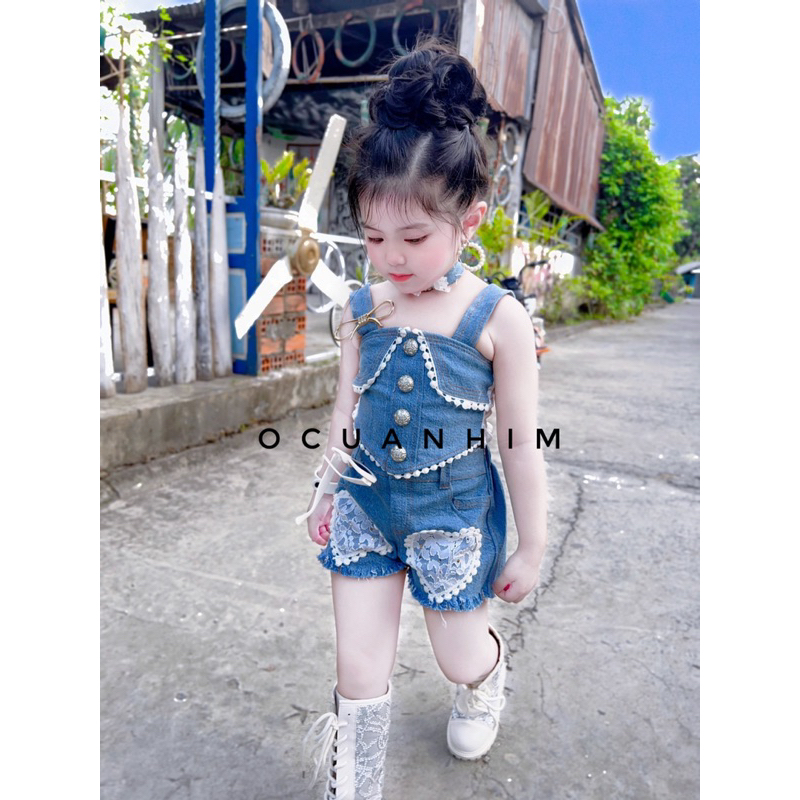 Set jean đùi cách điệu xinh xắn cho bé