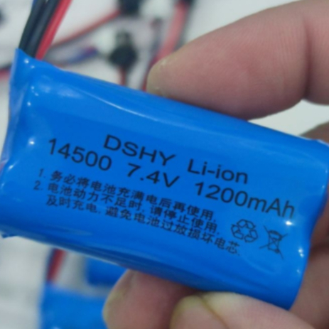 Pin sạc xe điều khiển i-ion 1200mah 3.7v,  7.4v jack SM size 14500