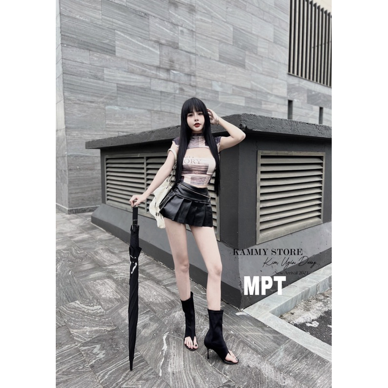 SET CHÂN VÁY DA XẾP LY ÁO LƯỚI KHOÉT NGỰC