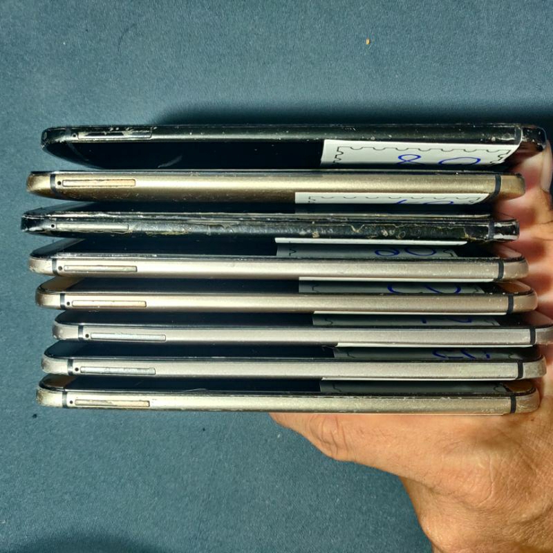 Xác HTC M8 còn lên hình