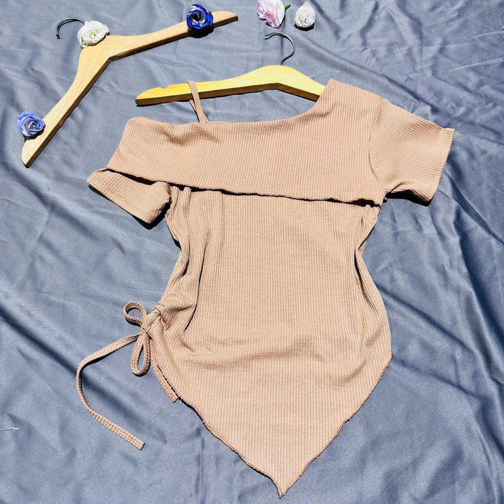 Áo thun nữ tay ngắn rút dây tễ vai 1 bên NA