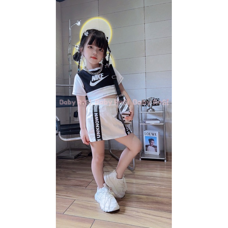 Sét áo nike 2 màu kèm chân váy dây chữ cho bé