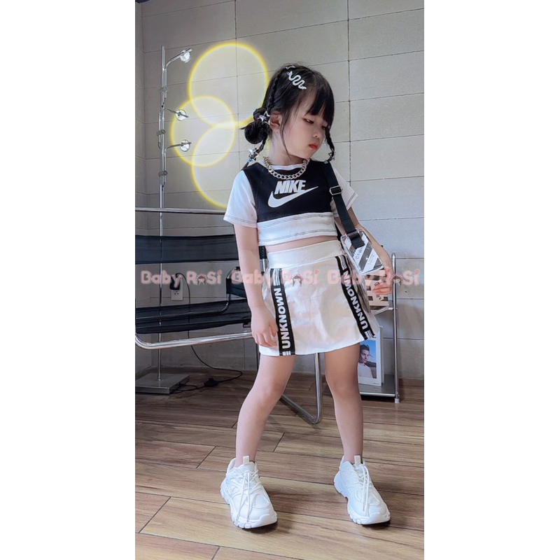 Sét áo nike 2 màu kèm chân váy dây chữ cho bé
