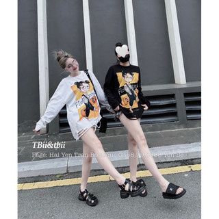 Áo thun rách gấu cô gái