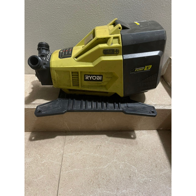 Bơm nước ryobi 18v