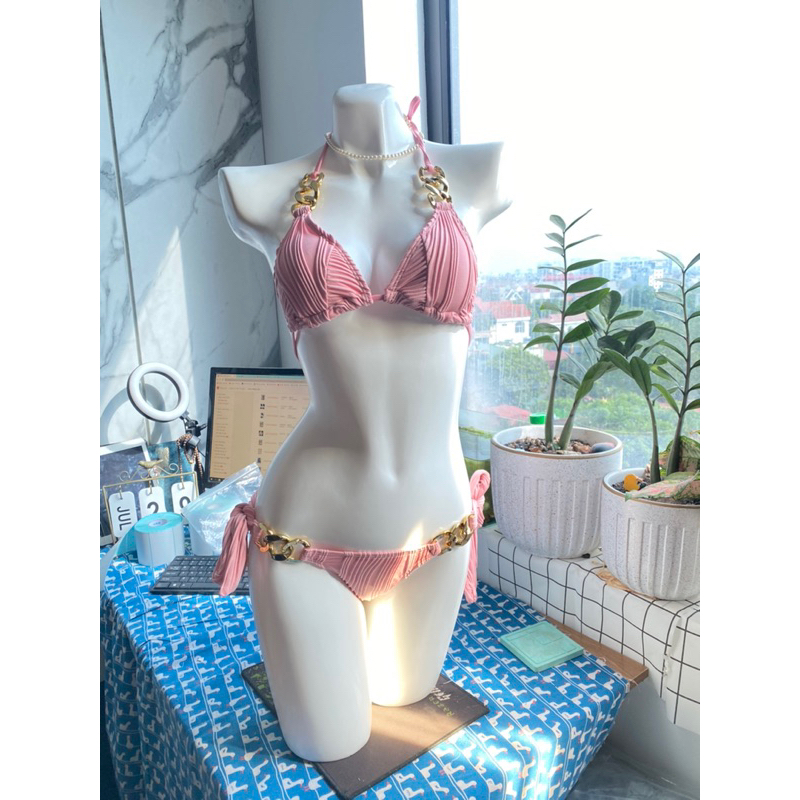 Bikini 2 mảnh đi biển phối xích quyến rũ