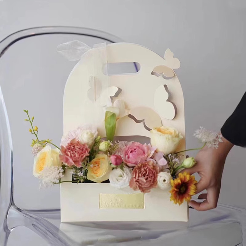Túi đựng bánh và hoa handmade họa tiết Butterfly
