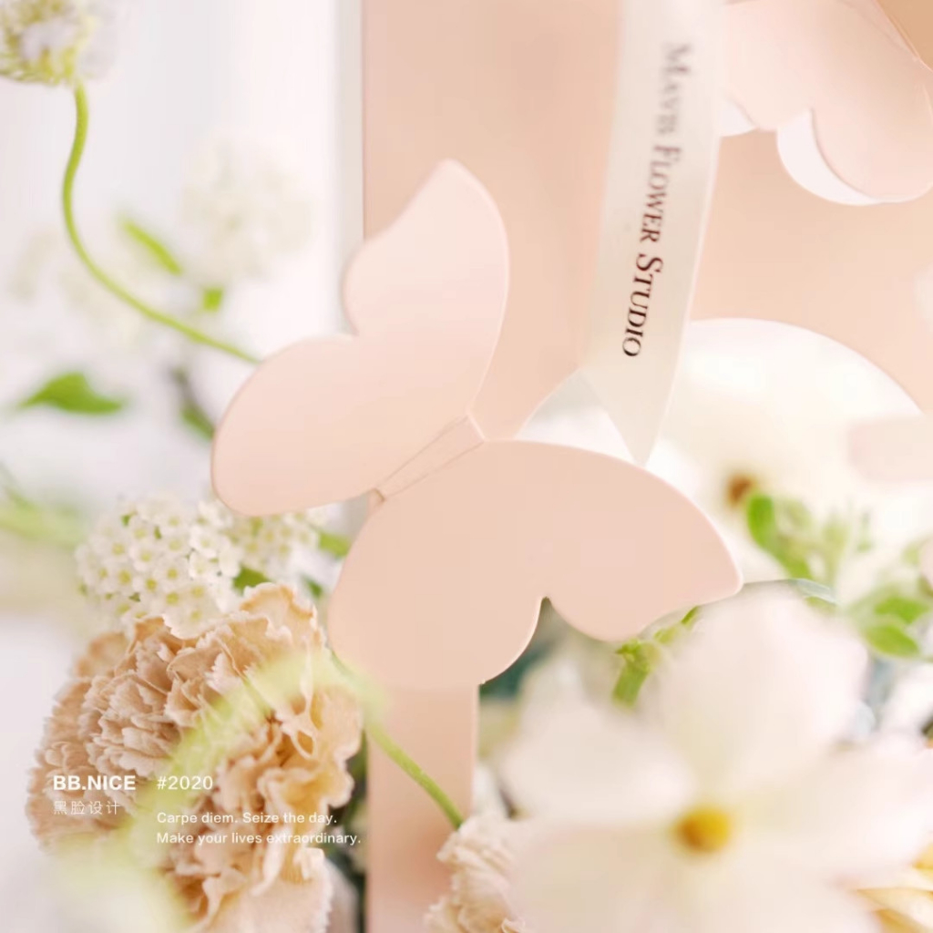 Túi đựng bánh và hoa handmade họa tiết Butterfly