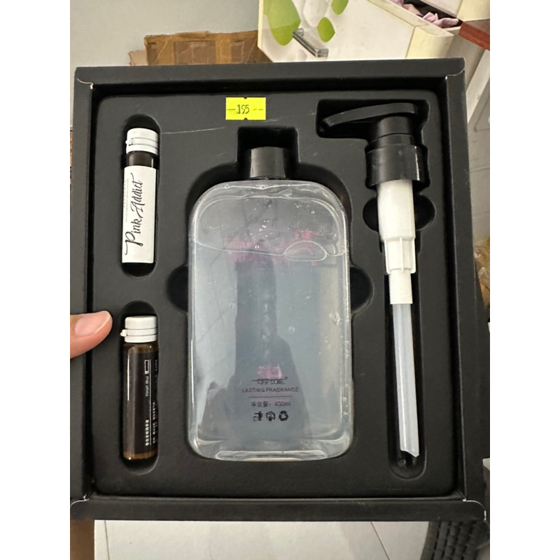 Thanh lý sữa tắm tự pha Pink Addict