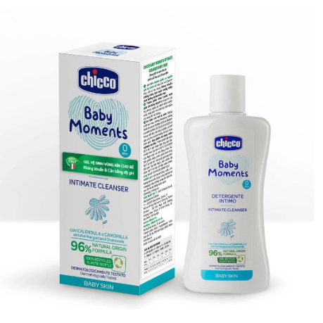 Dung dịch vệ sinh vùng kín cho bé chiết xuất Hoa cúc Chicco 0M+