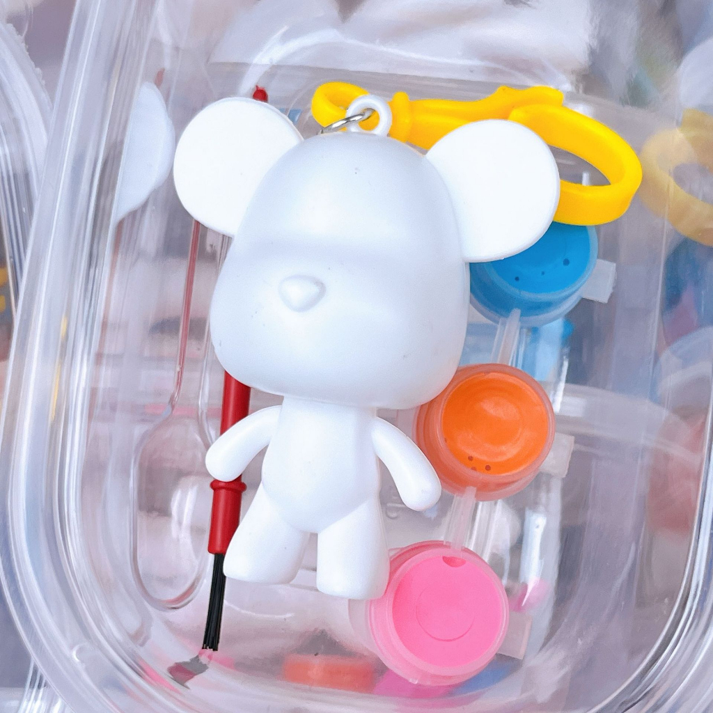 Móc khóa Bearbrick tô màu sáng tạo