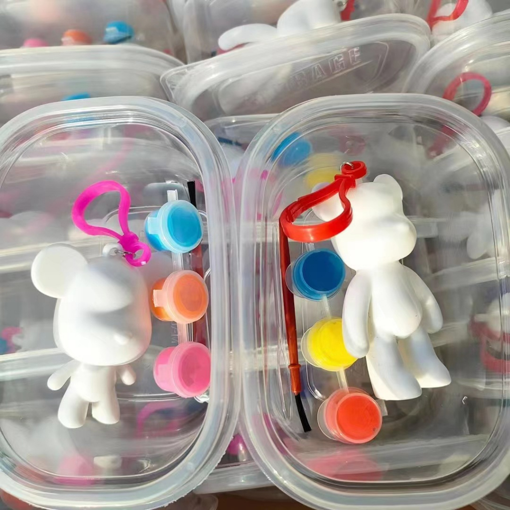 Móc khóa Bearbrick tô màu sáng tạo