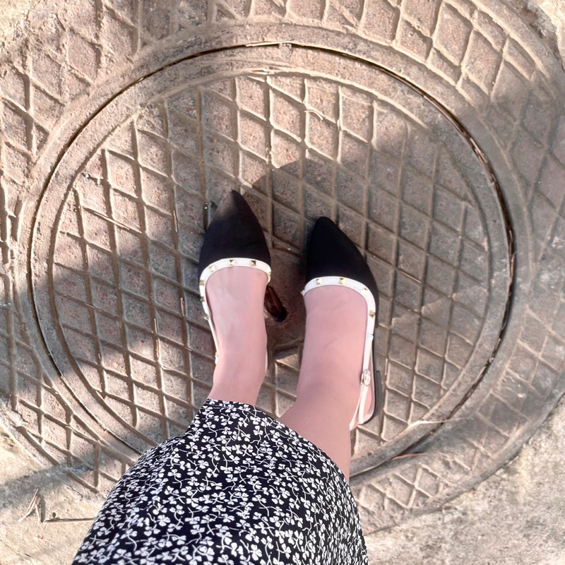 Sục nữ đính đinh quai hậu chất da lộn bền đi em chân