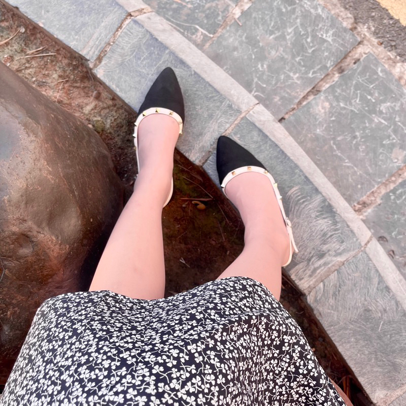 Sục nữ đính đinh quai hậu chất da lộn bền đi em chân