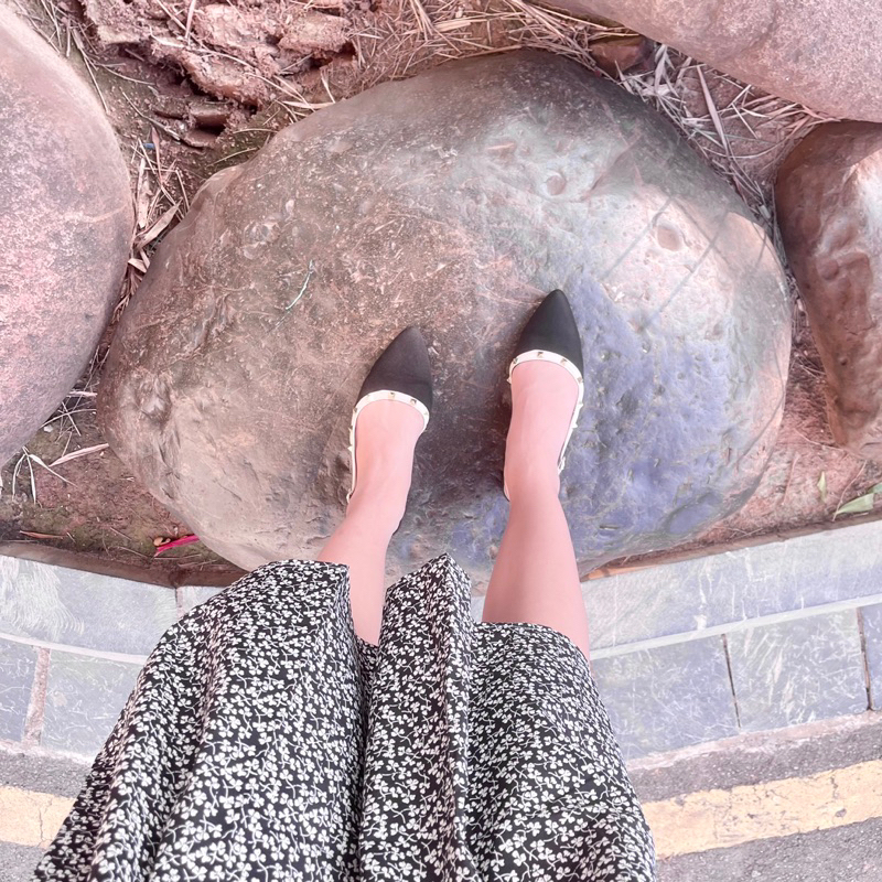 Sục nữ đính đinh quai hậu chất da lộn bền đi em chân