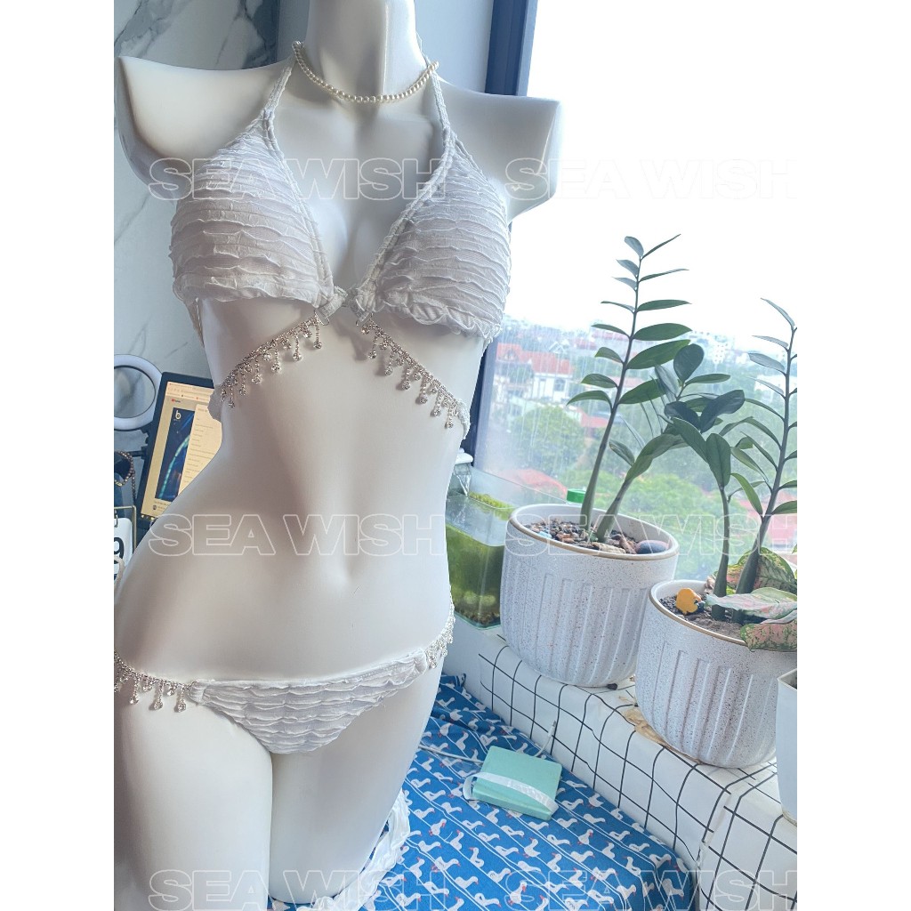 Set bikini 3 mảnh màu xanh cốm dây xích đã bling bling