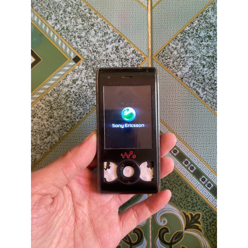 Xác điện thoại Sony Ericsson W595
