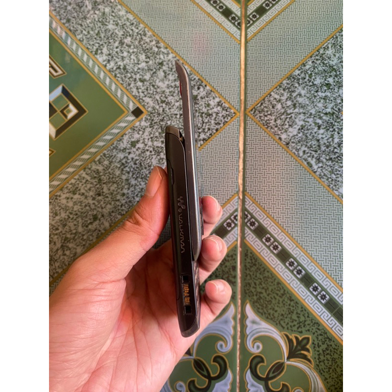 Xác điện thoại Sony Ericsson W595