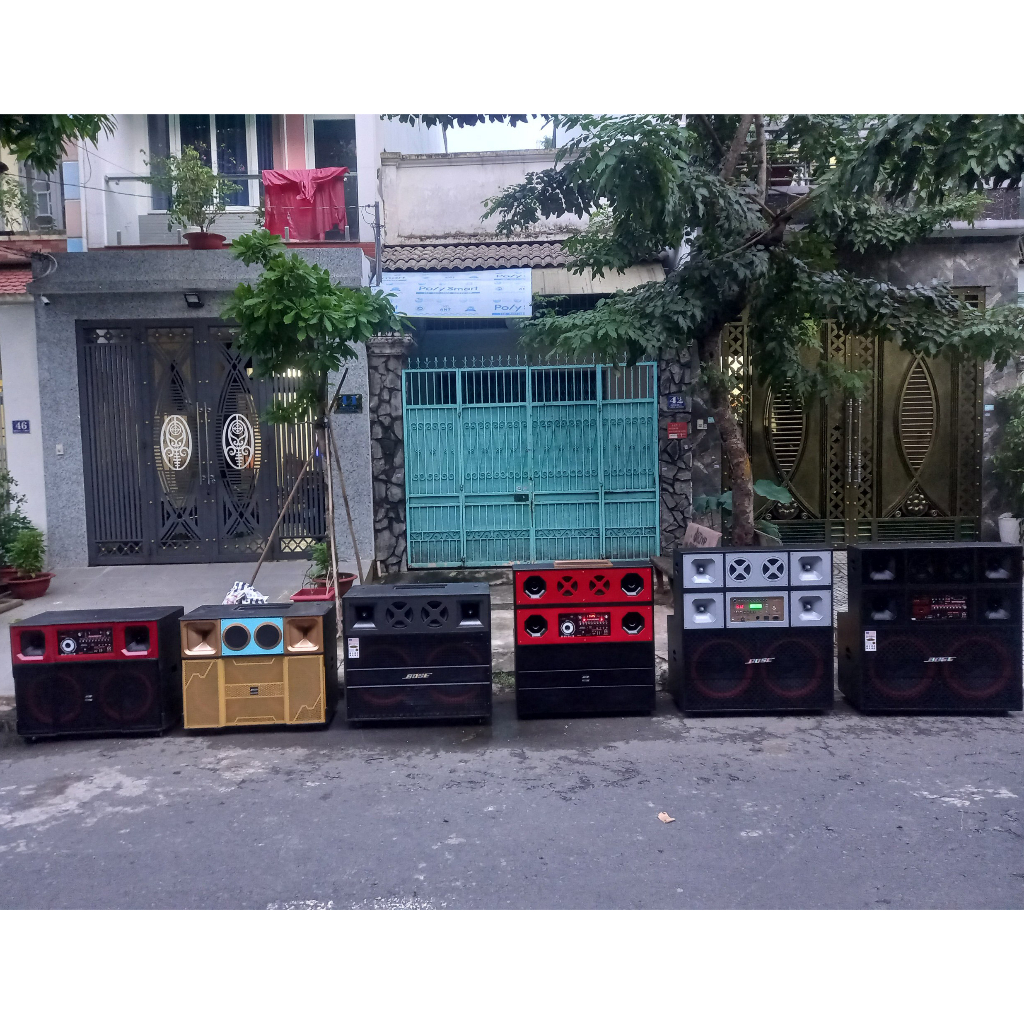 Loa kéo bình 4 tấc đôi nằm ngang có Reverb công suất cực khủng 2 bass 40, 2 treble, 2 trung tặng 2 micro không dây