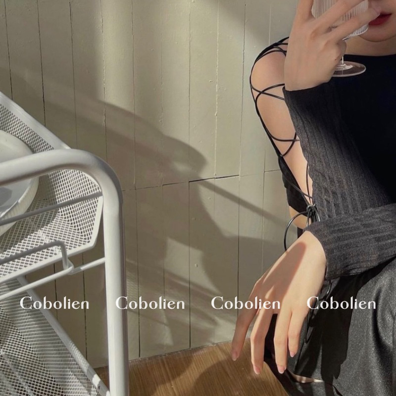 Áo dệt kim đan dây màu đen Louis Top form ôm gọn / Size M - L / Cobolien