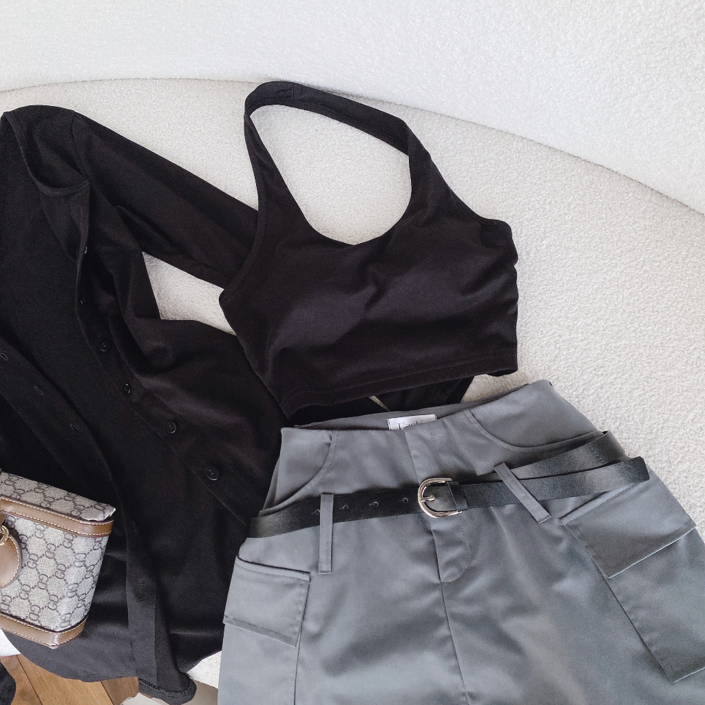 SET 3 MÓN ĐEN JEAN: ÁO YẾM ĐEN + CHÂN VÁY JEAN WAS + KÈM DÂY NỊT + ÁO KHOÁC ĐEN TAY DÀI BODY SHEEP