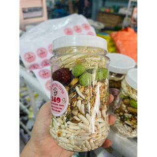 Thức ăn cho hamter
