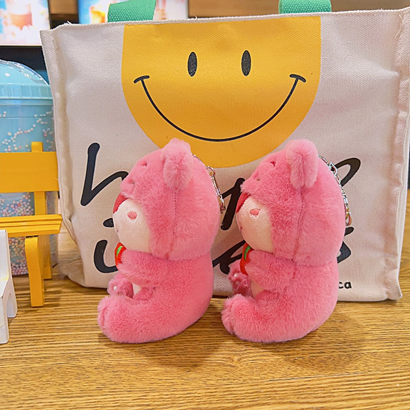 Móc Khoá Móc Treo Hoạ Tiết Gấu Ôm Dâu Nhồi Bông Dễ Thương  Siêu Hot GAU1