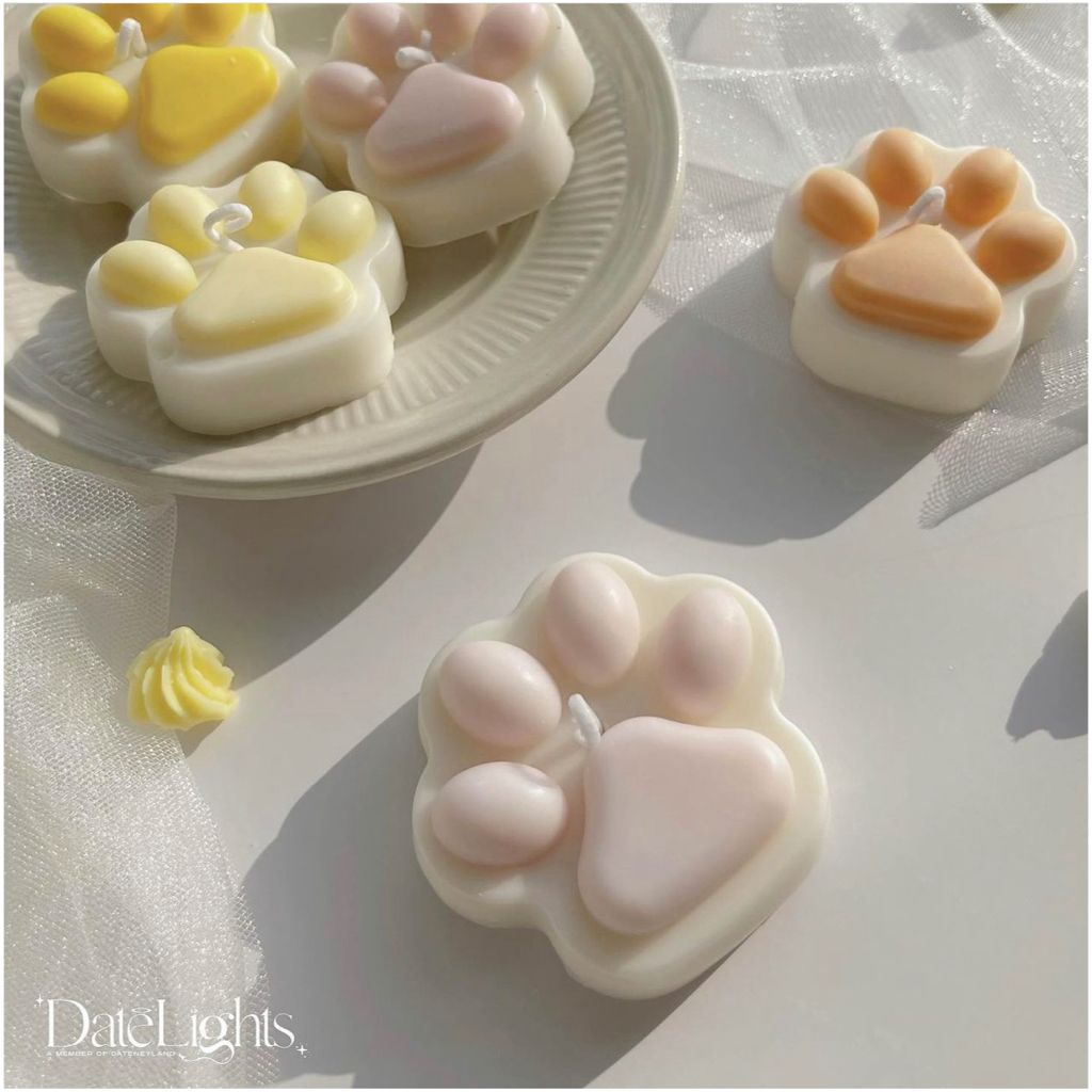 Nến thơm DATELIGHTS STEP TO YOU CANDLE - DATENEYLAND chân mèo dễ thương kèm hộp và nơ sang trọng