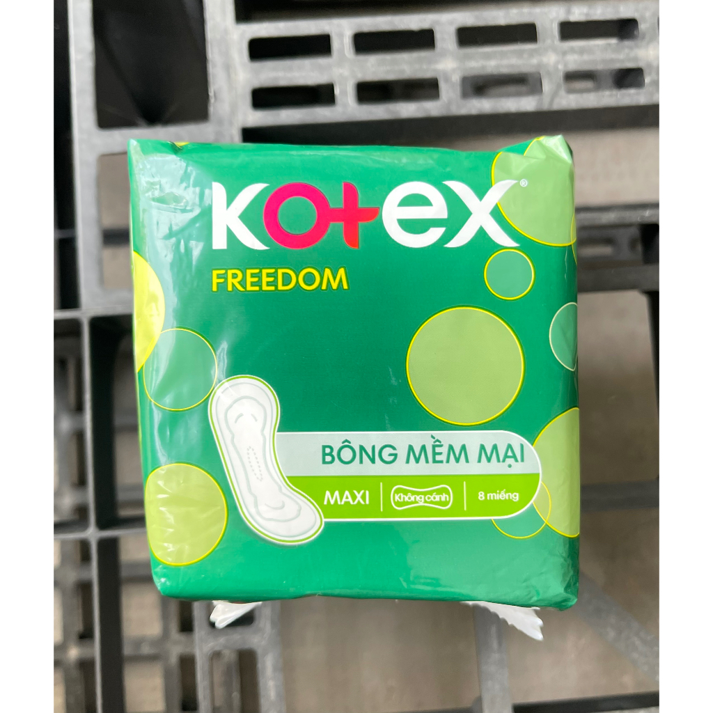Băng vệ sinh Kotex Freedom Maxi Không cánh 8 miếng - Combo 2 gói