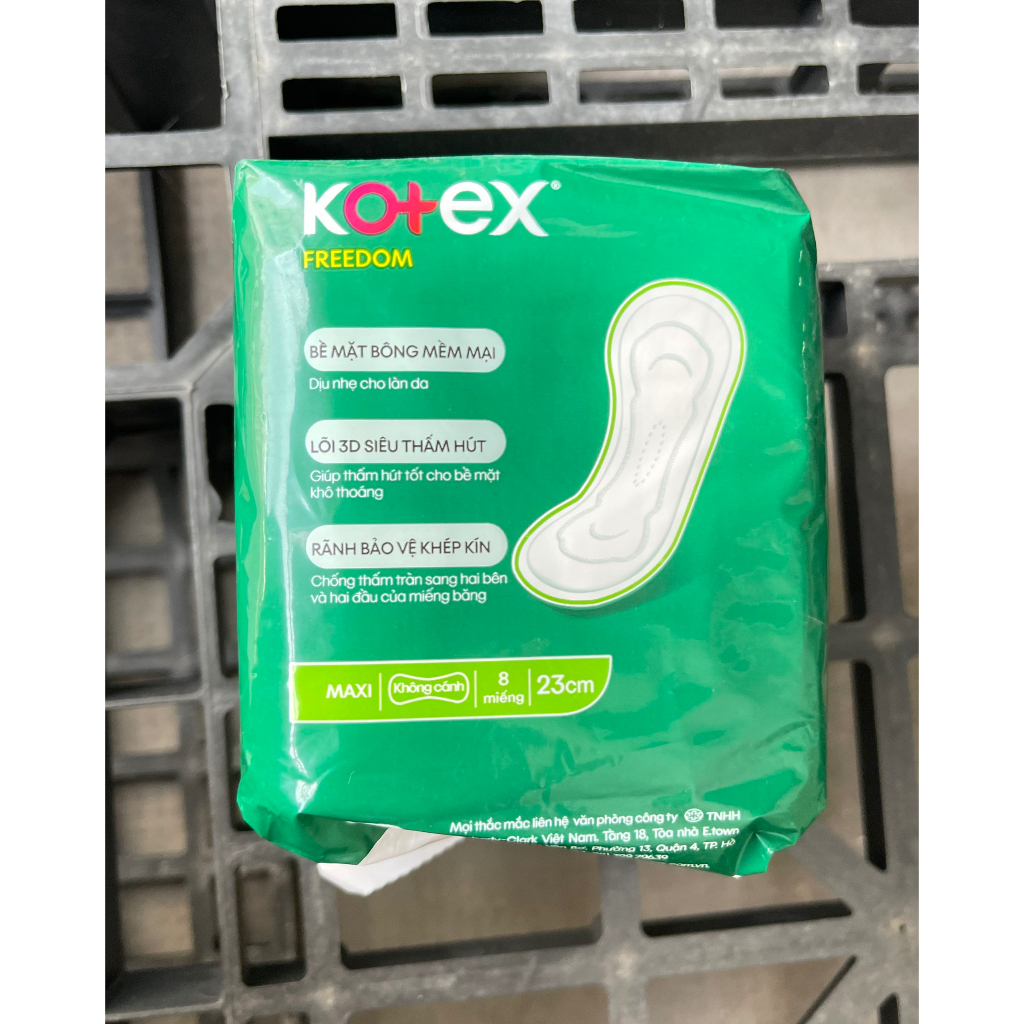 Băng vệ sinh Kotex Freedom Maxi Không cánh 8 miếng - Combo 2 gói