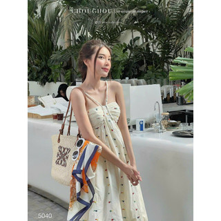Đầm nữ xòe cổ yếm cúp ngực, đầm xòe in hoa xinh chât kate lụa mềm