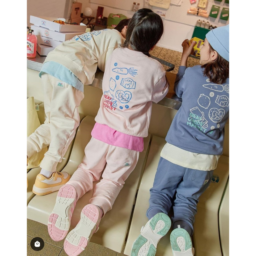 Áo nỉ bé trai bé gái xuất Hàn chữ logo ngực