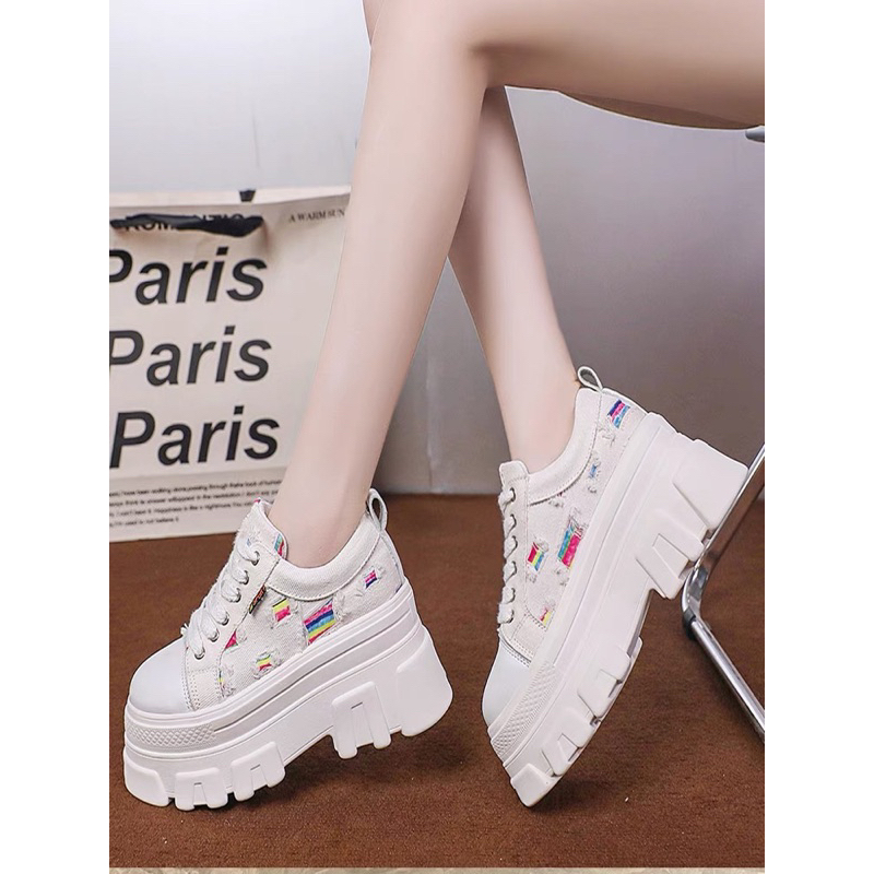 giày thể thao đế độn 9cm