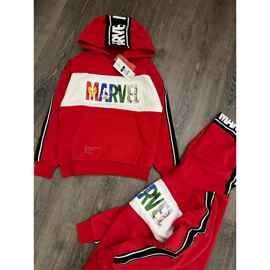 Áo nỉ hoodie chữ Marvel nổi cho bé