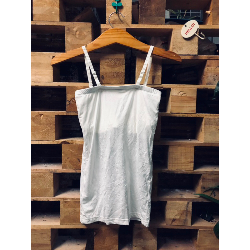 B144.Áo thun liền bra hiệu Nhật szS- 2hand