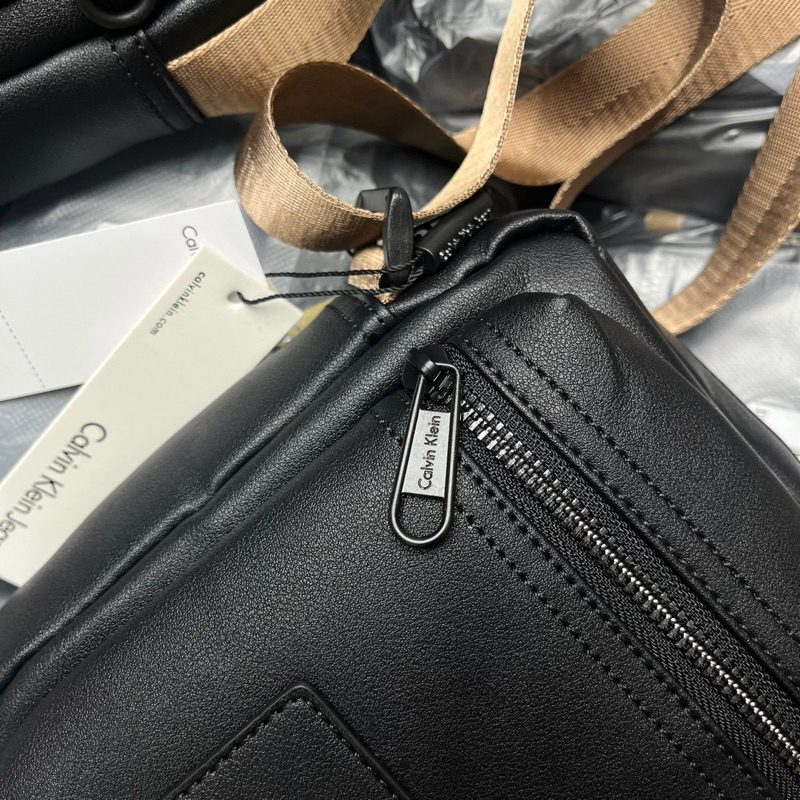 Túi calvin klein đeo chéo